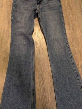 Hollister Low-Rise Boot Jeans W23 Short